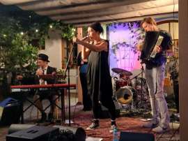 copyright: Michael Strausz_Tini Trampler und Band