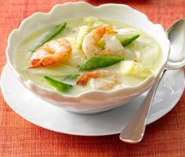Spargelsuppe mit Garnelen