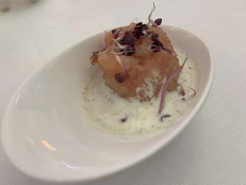 Saiblingstartar mit Zitronen-Minze-Aufguss vom Landgasthaus B�hm in Weinzierl