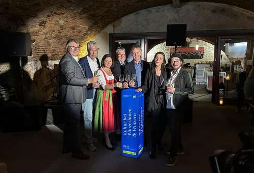 Weinbaupr�sident Reinhard Z�chmann,Gastgeber Hans-J�rg Schelling, Doris Schmidl, Abgeordnete zum N� Landtag, Martin Gr�neis, stv. Leiter der Abteilung Kunst und Kultur, Land Nieder�sterreich, Michael Duscher, Gesch�ftsf�hrer Nieder�sterreich Werbung 