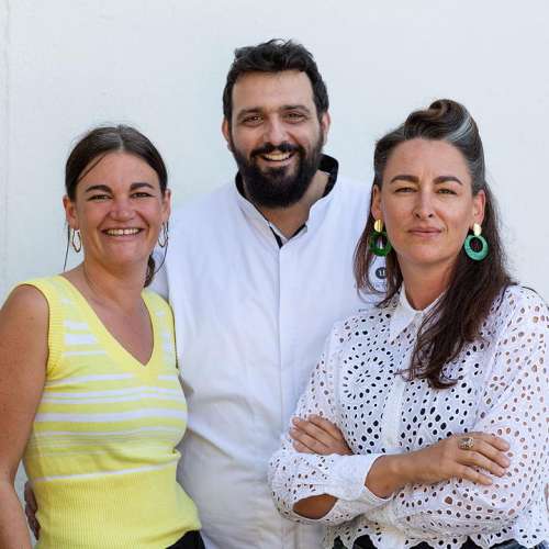 Sabrina und Katrin Steindl mit Koch Christian Rancher von Der Unterwirt