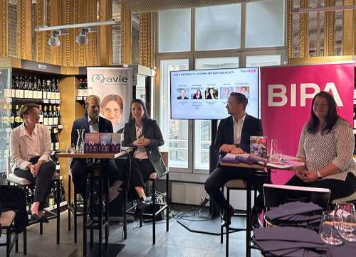 Bei der Pr�sentation der MavieMe Tests im BIPA Sortiment