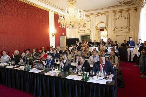 Applaus f�r Tement, Wickhoff and Velich bei der Tu Felix Austria Diskussion auf der Vievinum 2026